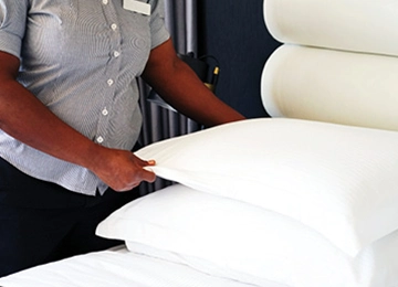 Why Spotless Whites Set the Standard for Hospitality in 2026