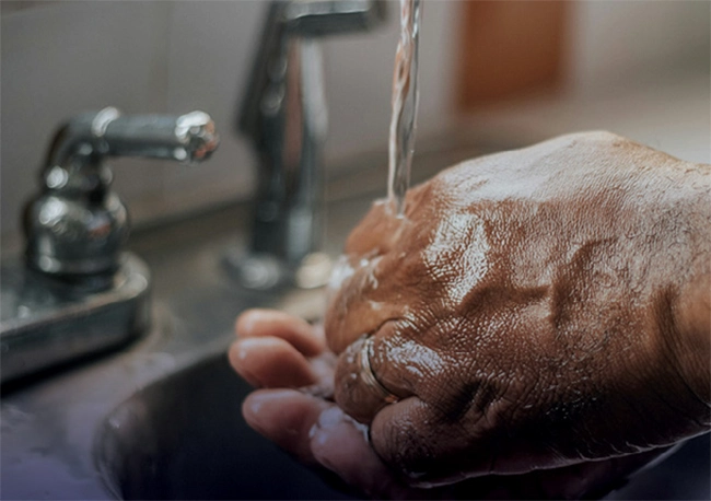 Why Is It Harder to Keep Kitchens and Restaurants Clean During Flu Season?